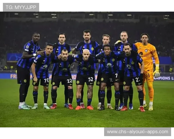 球队在欧冠小组中争夺小组头名形势紧张，欧冠小组怎么分组