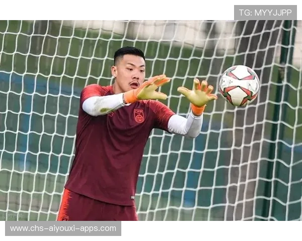 王大雷单手托出近距离头球，获评国足迪拜拉练最佳球员